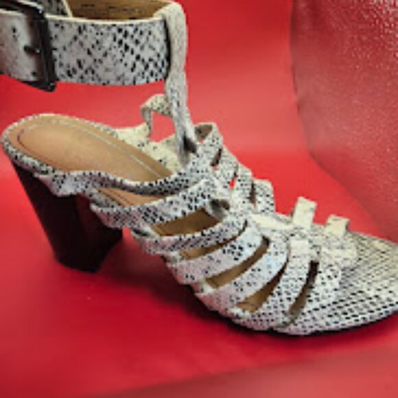 TWO PAIR Snakeskin - Vionic And Franco Sarto bundle - Picture 9 of 9